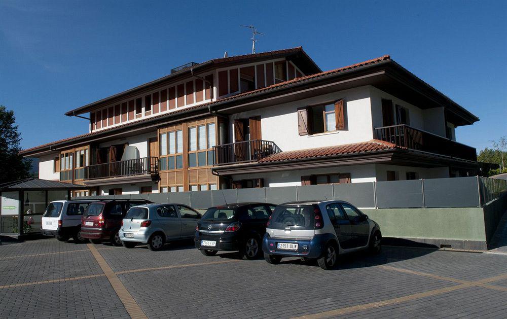 Apartamentos Turisticos Talaimendi Zarautz Exteriör bild