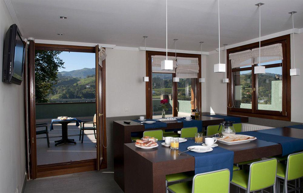 Apartamentos Turisticos Talaimendi Zarautz Exteriör bild