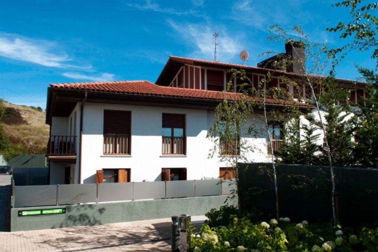 Apartamentos Turisticos Talaimendi Zarautz Exteriör bild