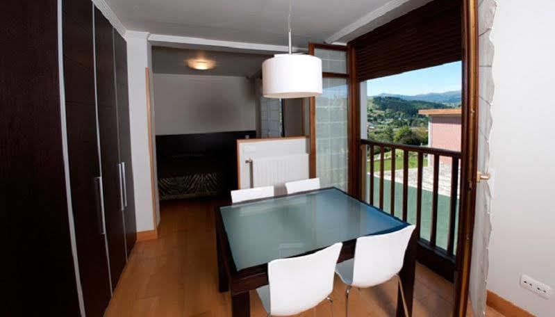 Apartamentos Turisticos Talaimendi Zarautz Exteriör bild